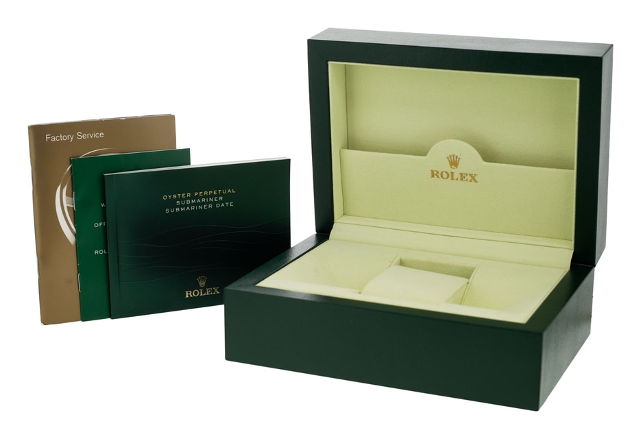 Rolex Submariner 116613 LB Image 4